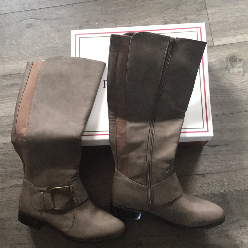 Boots - Picture 2 of 2